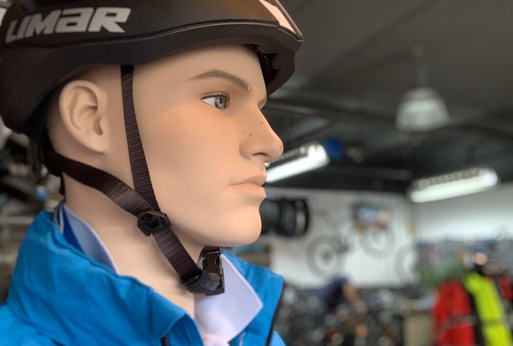 E-bikers: “Met de juiste helm kan je ongevallen voorkomen”